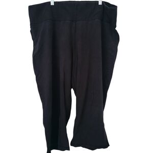 Livi Plus Capri Leggings Black sz 26/28
